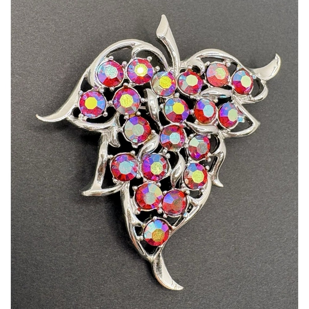 Vintage Sarah Coventry Dazzling Aurora Borealis Crystal Grape‎ Leaf Brooch 1960s - Picture 3 of 6